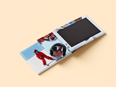 Découvrez nos magnets photo souvenir, mesurant chacun 5x8 cm, qui vous permettent de garder vos souvenirs les plus chers à portée de main.