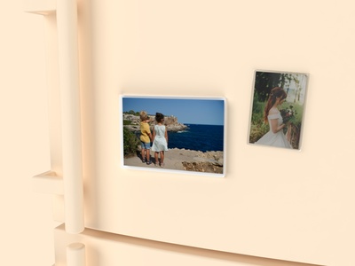 Découvrez notre magnet photo rigide plexi 10x15 mat, un format compact de 10x15 cm qui ajoute une touche personnalisée et élégante à votre réfrigérateur ou toute autre surface métallique.
